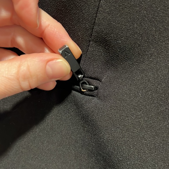 Loose Fit Black Blazer - Picture 10 of 10